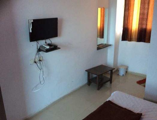 Hotel Manali Residency Gandhinagar Exteriör bild
